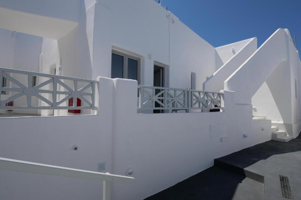Fira Unique Rooms- Fira Center ภายนอก รูปภาพ